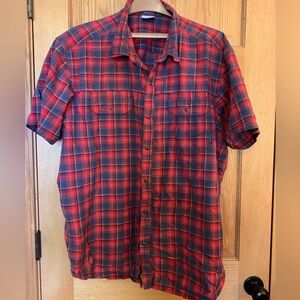 Columbia plaid short sleeve snap up. Cotton.